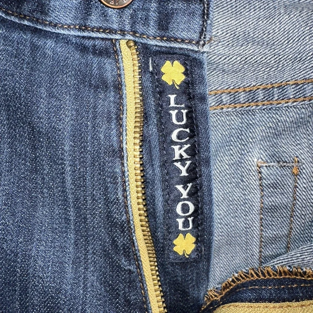 Lucky Brand Jeans Men's 38x32 361‎ Vintage Straight Stretch Distressed Dark Wash